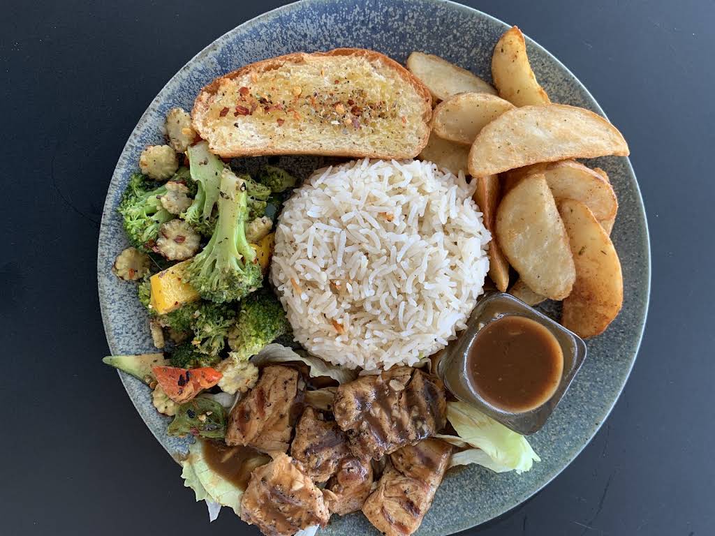 Grilled platter at The Big Oowl Cafe